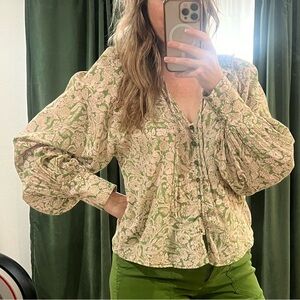 Anthropologie Balloon sleeve blouse